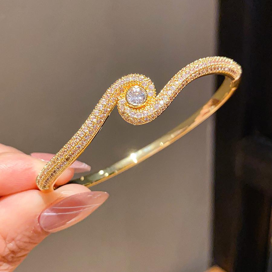 18k Gold Plated Zircon Cross Circle Bracelet For Women Elegant Jewelry Accessory