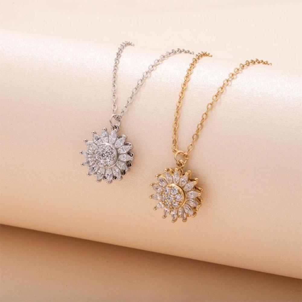 Fashionable and Exquisite Daisy Flower Rotatable Necklace Sunflower  Necklace Stainless Steel Necklace Gift