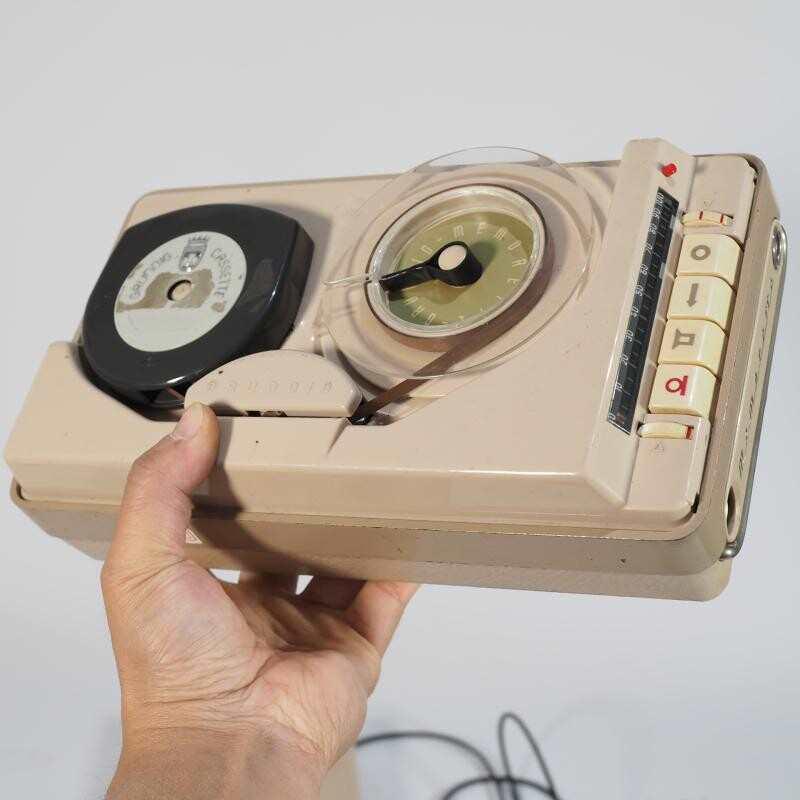 

Старовинний міні-магнітофон Grundig Other