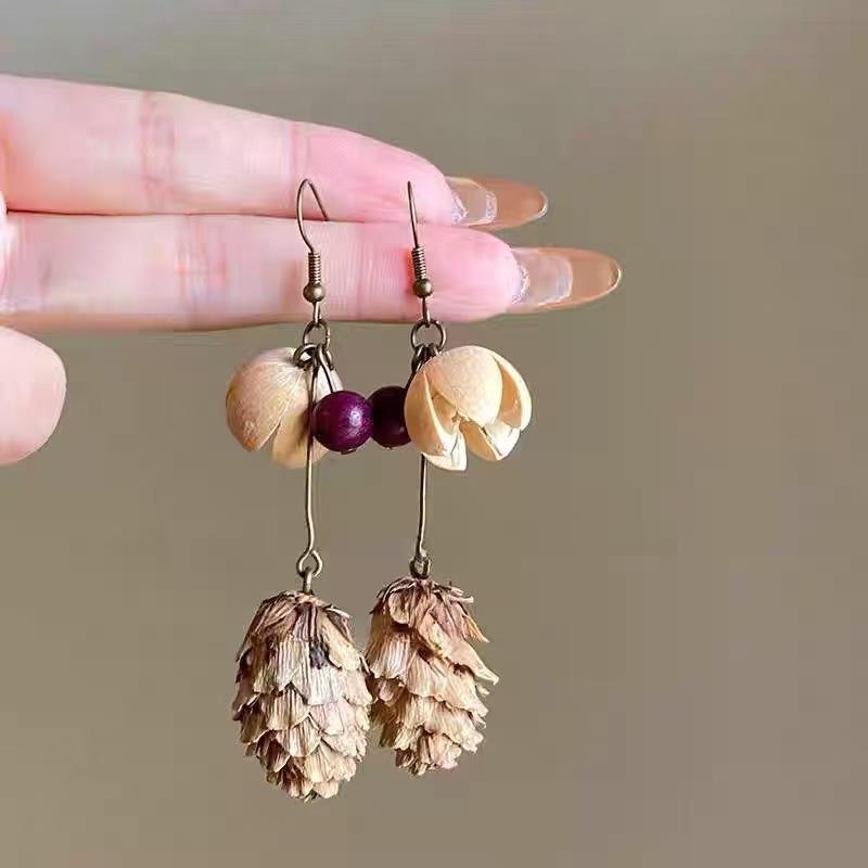 

Retro Wooden Plant Earring For Women Creative Natural Plant Dried Fruits Drop Earrings Ethnic Jewelry Accessories