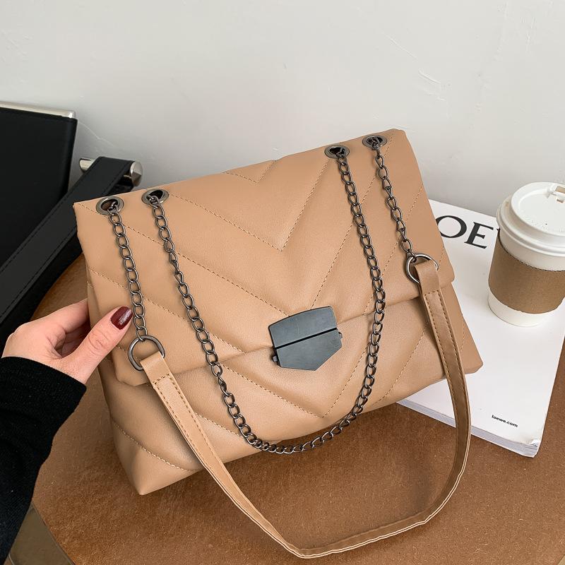 Women's Large-capacity Bag Autumn and Winter New Trendy Fashion Versatile Chain Messenger Bag Shoulder Small Square Bag