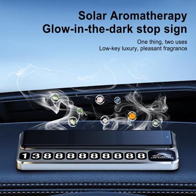 Diffuseur d'arôme pour voiture à énergie solaire Élégant avec plaque de numéro de stationnement LED Décorations d'aromathérapie solaire pour voiture pour camions