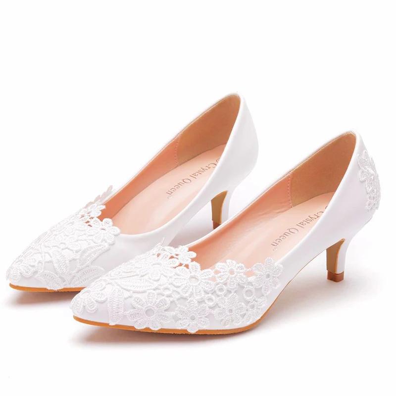 Elegant and Simple Lace Flower Wedding Shoes, White High-heeled Bridal Shoes, Wedding Photos, Shoes, Wedding Shoes