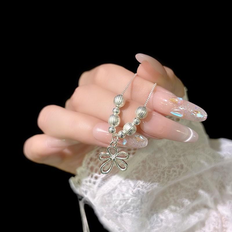 Silver Cold Feeling Hollow Flower Beaded Necklace Women's High Sense Light Luxury Niche Huge Good-looking Collarbone Chain Neck Chain