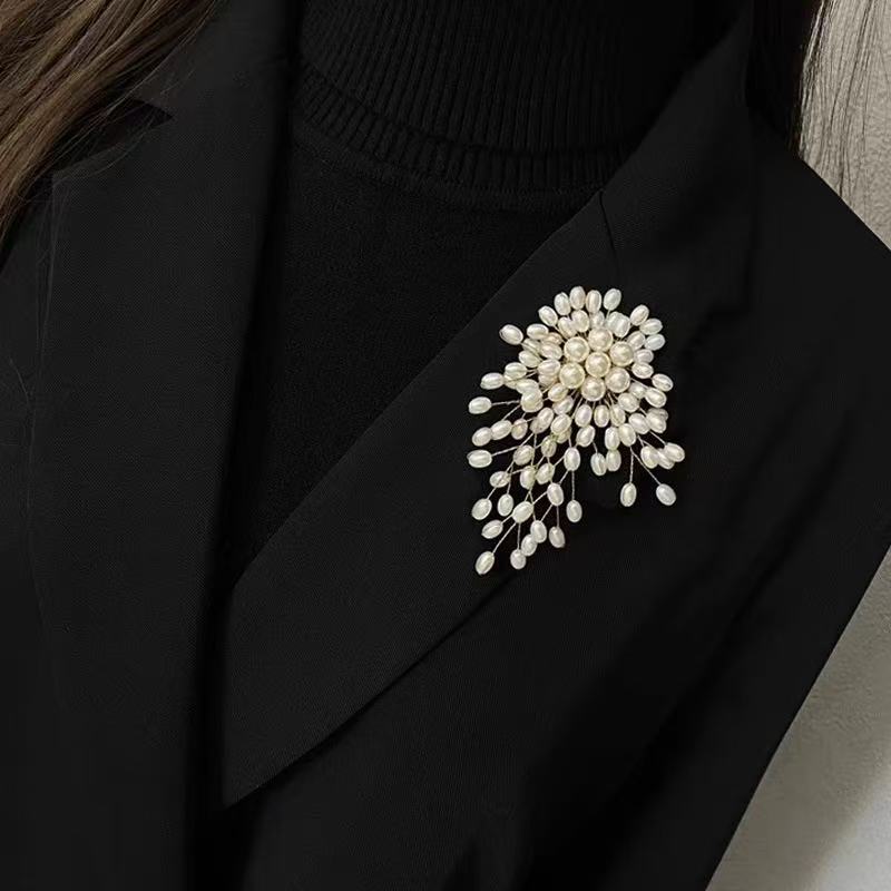 High End Fashion Versatile Coat Fireworks Brooch