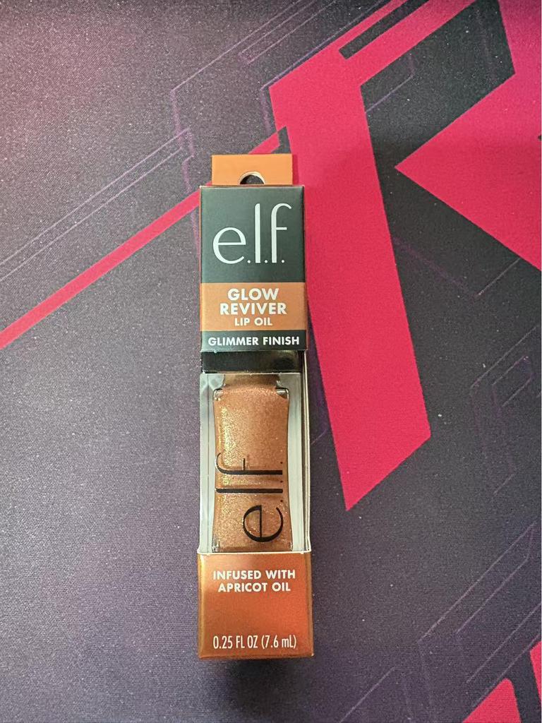 Elf Power Grip Lipgloss: Feuchtigkeitsspendend, Nicht klebrig, Helle Farbe, Langanhaltend, Transferfest, und Nicht austrocknend