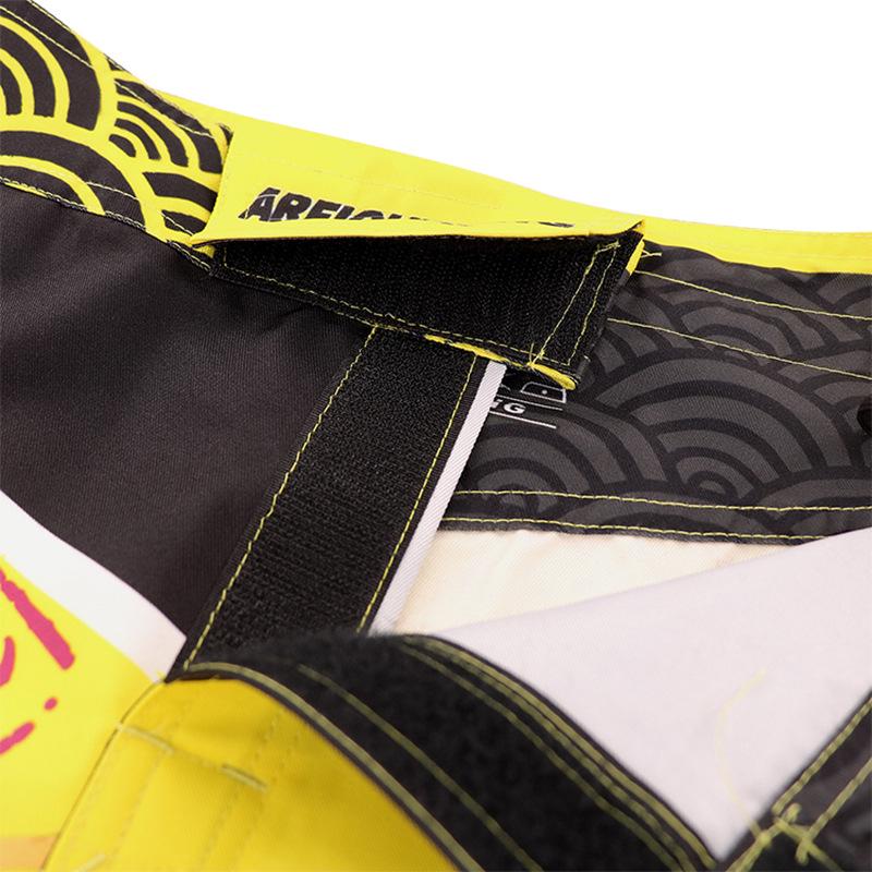 Quick-Dry MMA Training Shorts - Muay Thai, Kickboxing, Sanda, Customizable Venom Design