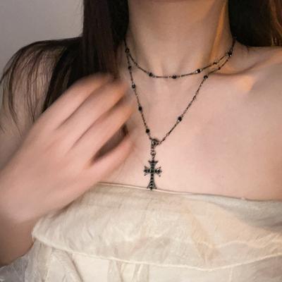 Tmavě sladký chladný vítr černý kříž přívěsek dvojitý náhrdelník dámská móda vintage svetr řetízek ležérní svetr řetízek