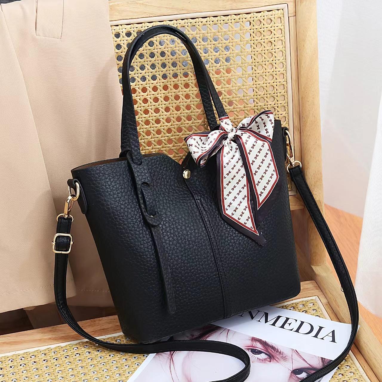 

New lychee pattern women s bag simple handbag texture messenger bag atmospheric bag 2025 27*8*22 чёрный