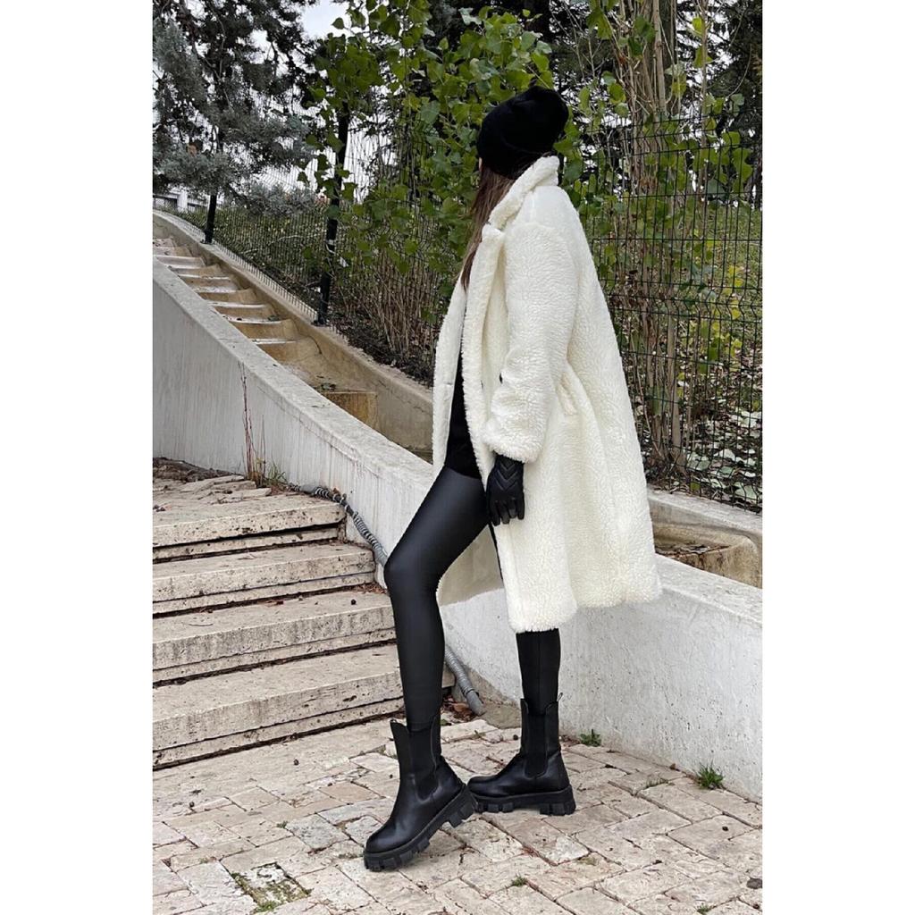 Schwarze Strumpfhose aus mattem Leder mit hoher Taille