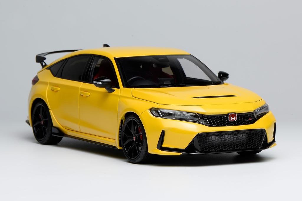 FREESTYLE MOTORHELIX Scale Honda Civic Type R FL5 Sunlight Yellow Finished Model 1/18 M85306-18