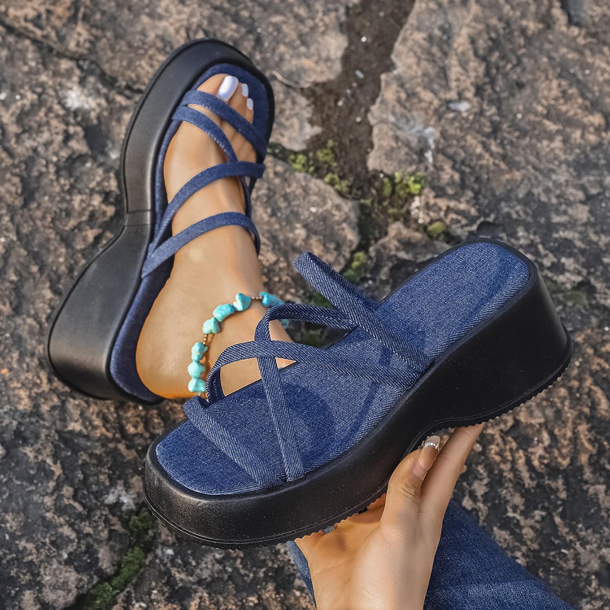 

Модные шлепанцы на платформе Женские Летняя одежда Мода 2025 Новый стиль Увеличивающие сандалии Повседневные Все Маффин Вьетнамки Пляжная обувь 42