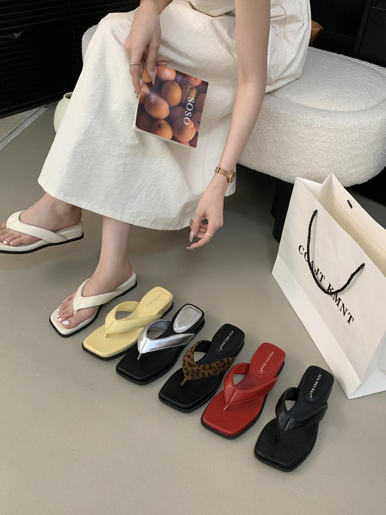 Slippers Summer Fashion Silver Square Toe Women's Outdoor Wear Thick SolePinch FeetSandals