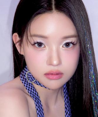 Kitsch Catch Playful Eye Shadow Glitter  4 Colors 