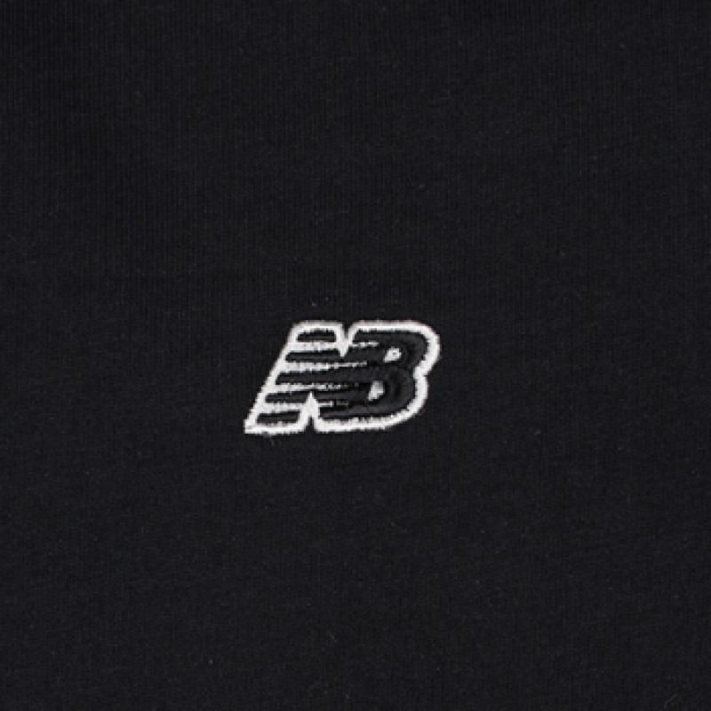 New Balance EssenTial Small Logo T shirT Nbneg21203