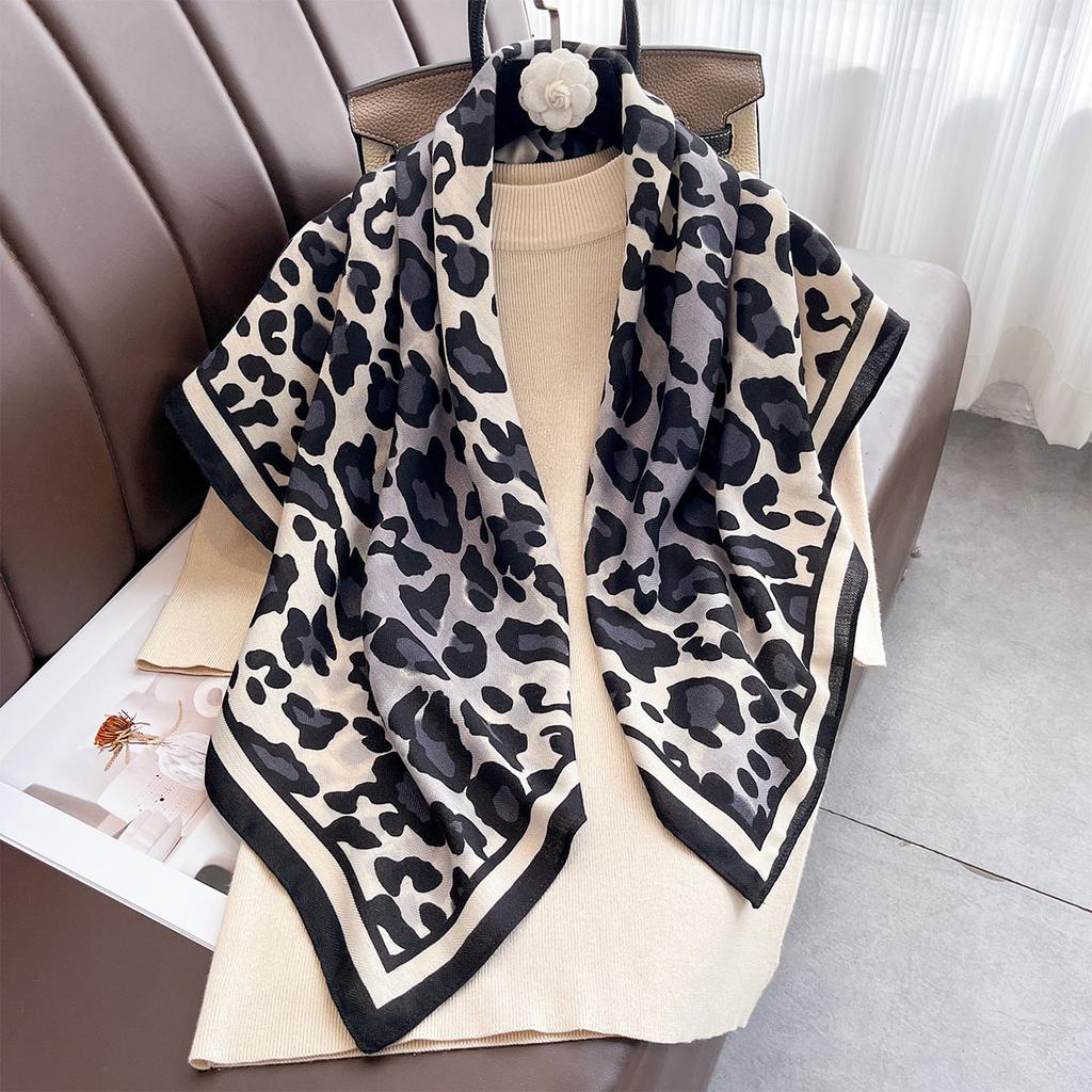 Luxury 90*90Cm Square Scarf For Women Elegant Ladies Hijab Leopard Neckerchief Soft Stain Imitation Silk Scarves Length Shawl