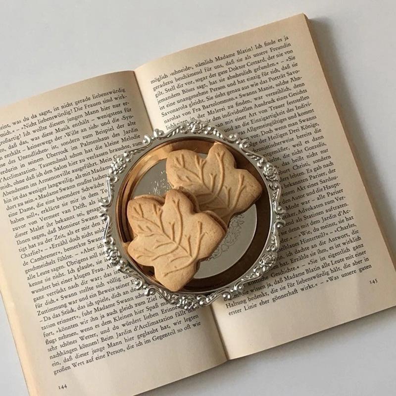 Metal Storage Tray Round Plate Jewelry Dish Earrings Ring Display Tray Desktop Decor Photo Props