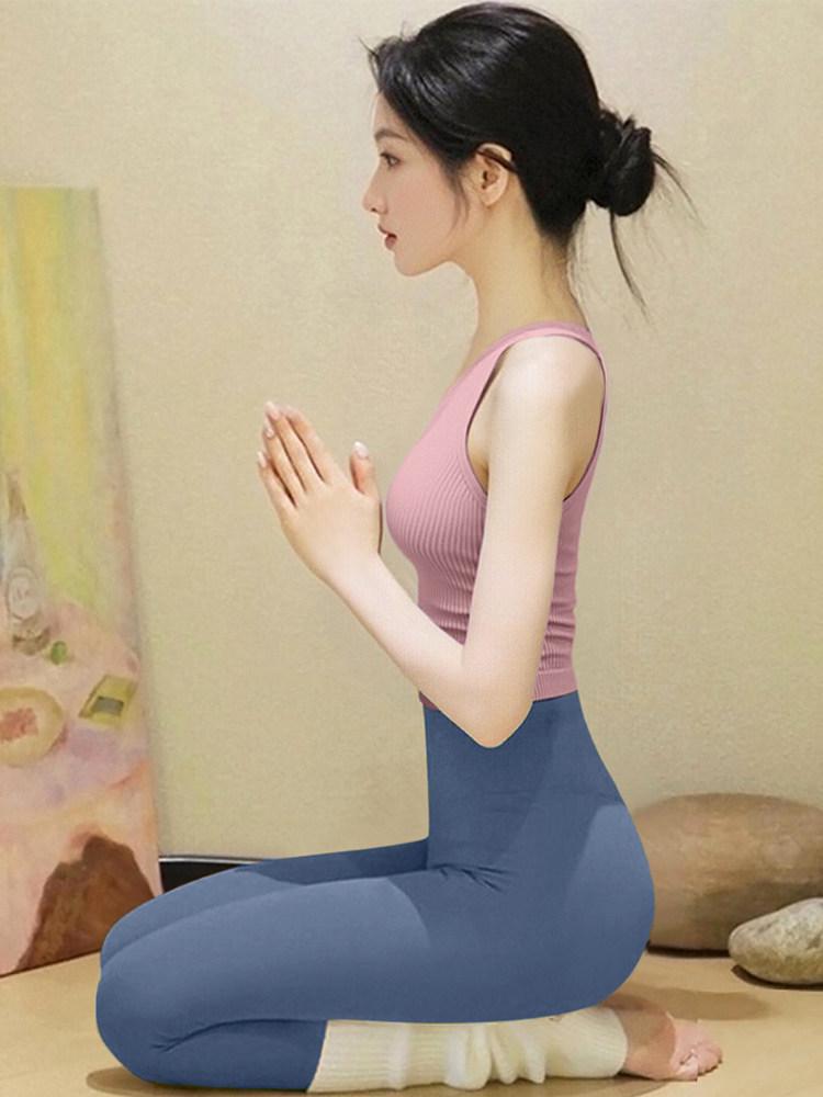 Women's Stunning Yoga Set: 2026 Spring/Summer Racerback Tank with Built-in Bra for Pilates and Fitness