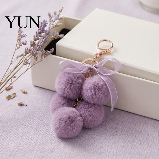 Grape Plushie Charm Plush Keychain for Handbags, Fuzzy Cluster Bag with Bow Bow, Decorative Fluffy Ball Keyring Backpacks and Purses Fruit