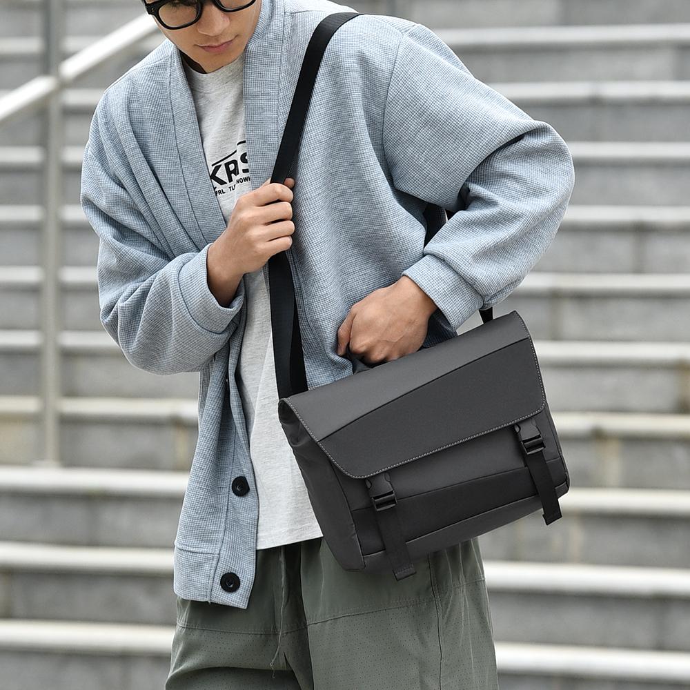 Men's Large Capacity Shoulder Bag Waterproof Crossbody Bag