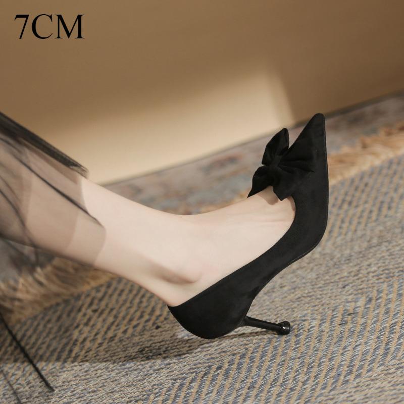 Pointed Head Shallow Mouth High Heels Classic Women's Shoes Head Flower Black Velvet Versatile High Heels Red Single Shoes