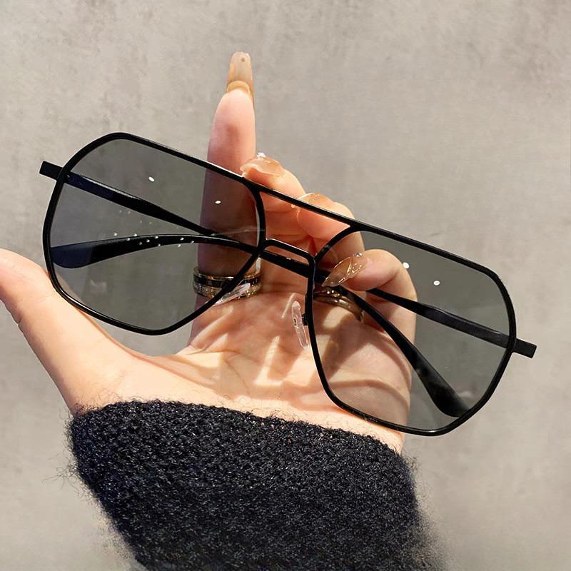 Polarized Sunglasses Men's Fishing Color-changing Sunglasses Day Night Dual-use Smart Pochromic