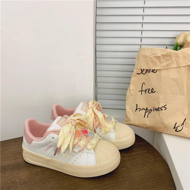 Thick-soled 2024 spring student Korean version street shot women's shell head low-top skateboard shoes new Hong Kong style Harajuku women's shoes