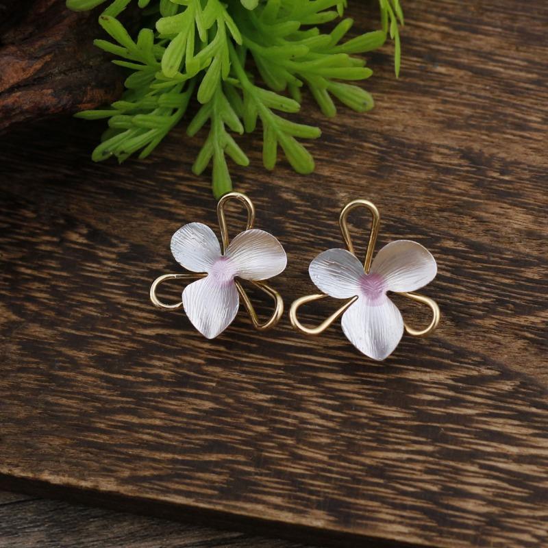 New Enamel Geometric Flower Stud Earrings Women's Fashion Simple Irregular Flower Summer Versatile Earrings