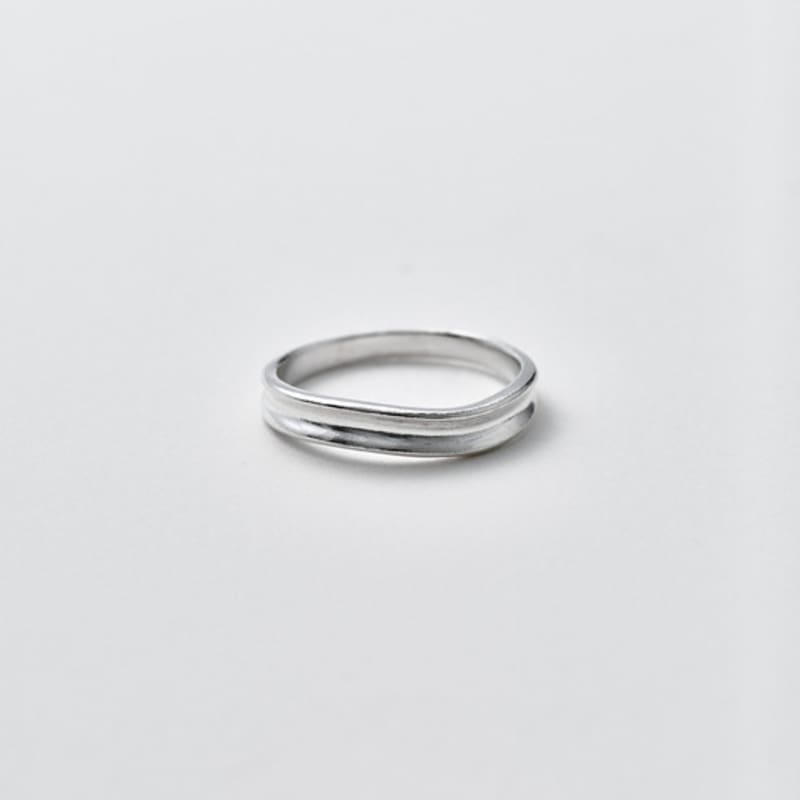 Another Layer Thin Wavy Ring (Silver925)