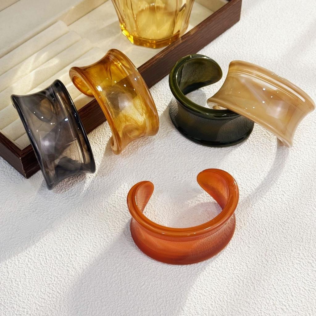 Geometric Concave Surface Gradient Resin Bracelets for Women Cuff Open Bangles Jewelry Korean Fashion Simple Pulseras