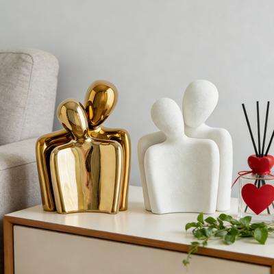 Statua astratta di coppia che si abbraccia Figurina in ceramica di amanti Uomini e donne che si abbracciano Decorazione Anniversario di matrimonio San Valentino Regalo romantico