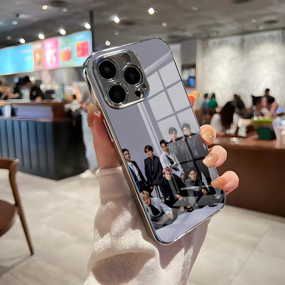 K-Kpop E-EXO Handyhülle Für IPhone 17 Pro Max 15 Pro 16 14 Plus 12 13 Mini 11 Pro Stoßfeste Galvanisierte Glasabdeckung