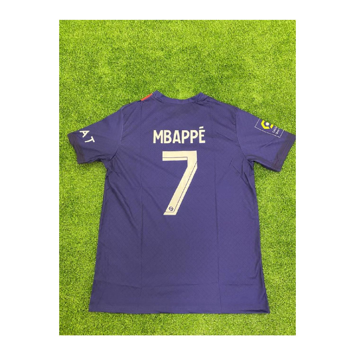

Футбольная майка Мбаппе Пари Сен-Жермен нового сезона 2023/24