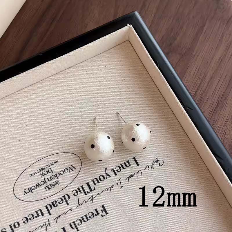Korean Vintage Polka Dot Cotton Pearl Stud Earrings for Women Exquisite Simple Geometric Round Earring Wedding Party Jewelry