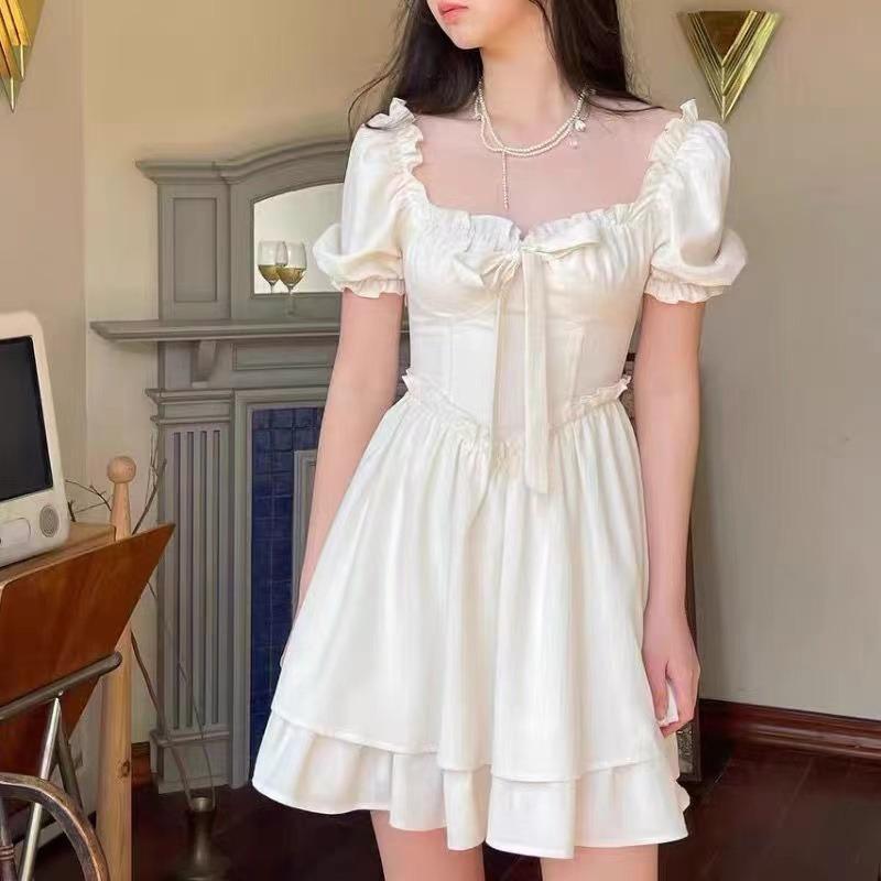 Šaty Letní Čtvercový Výstřih, Bufované Rukávy, Pas, Tenké, Sladká Jednobarevná Krátká Sukně