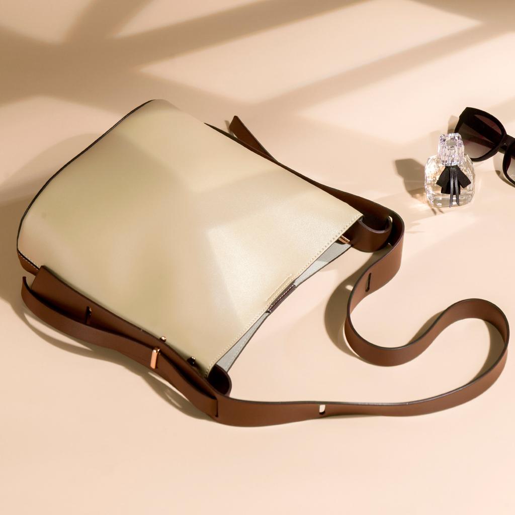 This Year's Popular Large-capacity Tote Bag, 2024 New Crossbody Women's Bag, Summer High-end Niche Shoulder Bucket Bag