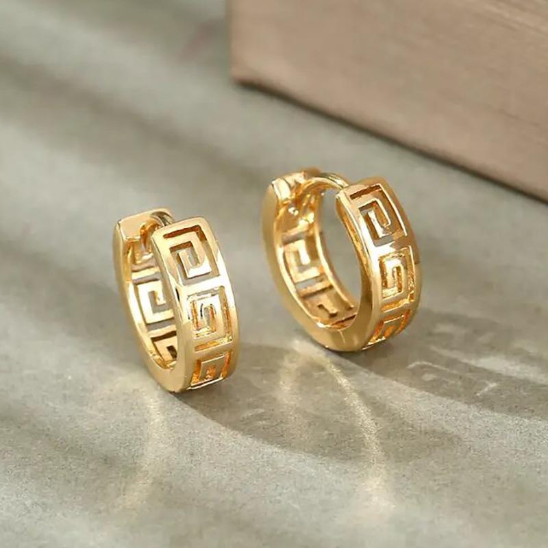 European and American Fashion Versatile Earrings, Retro Geometric Paper Pattern Hollow Earrings, Casual Temperament Design Accessories