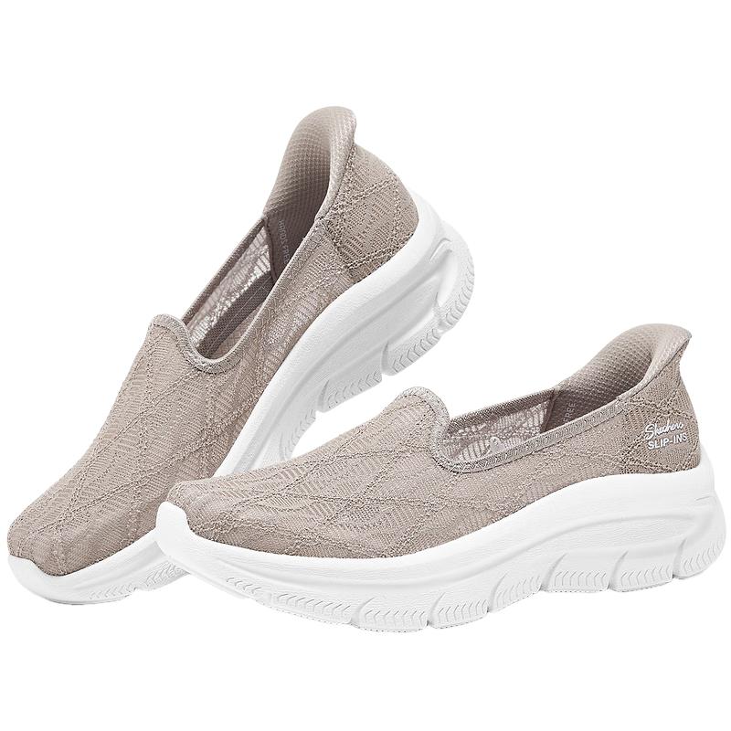 Skechers Women s Breathable Fashion Flats 159287