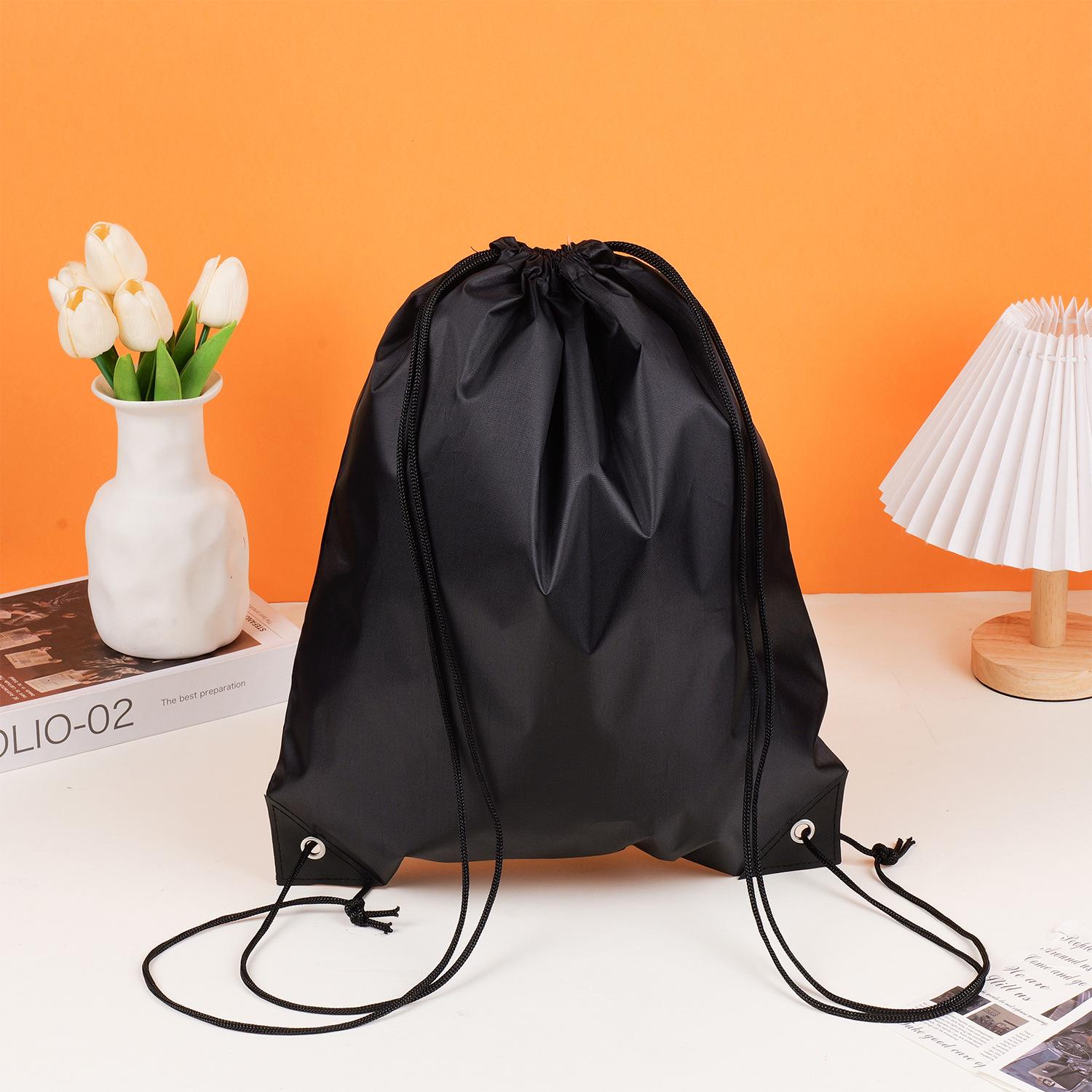 

Водонепроницаемый спортивный рюкзак из полиэстера 210D с затягивающимся шнурком и логотипом на заказ