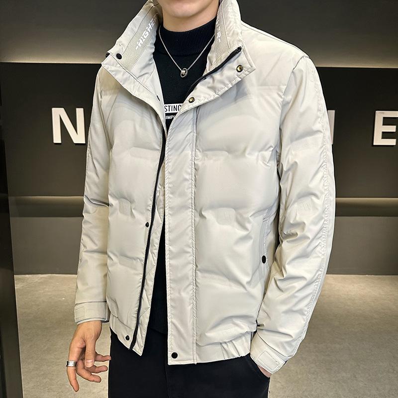 

Зимняя новая пуховая куртка мужская короткая со стойкой воротником, модного бренда, однотонная, модная, повседневная, утолщенная, теплая, на пуху белой утки 4XL хаки