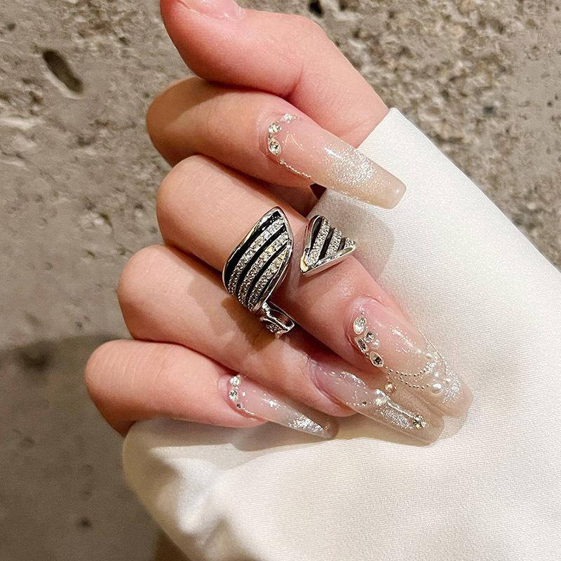 

Zirconia Striped Open Ring: Cool, Versatile Jewelry for Women