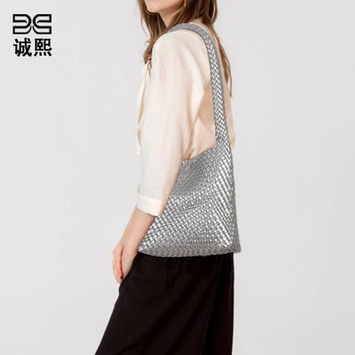 Wind Trend Single Shoulder Tote Bag Fashionable and Simple Hand-woven Bag Soft Leather Large Capacity Mother and Child Armpit Bag