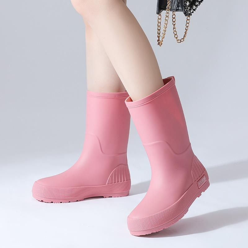 Hot-selling Fashion Water Shoes Women's Rain Shoes Medium Tube Solid Color Simple Waterproof, Non-slip and Wear-resistant Outer Water Boots