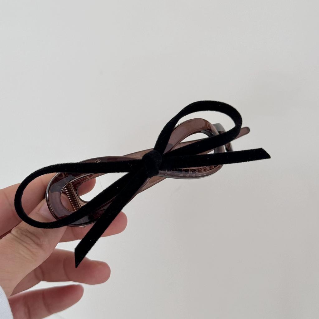 Velvet Bow Hair Clips Twist Clamp for Women Hair Claw Back Head Updo French Elegant Hairpin Hair Accessories Female Headwear