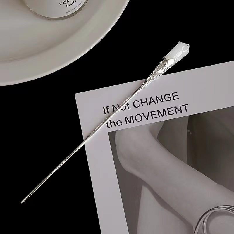 Diamantbesetzte Haarnadel mit Lotusquaste: Eleganter chinesischer Stil mit Perlenblumen- und Friedensschloss-Design, perfekt für Frauen.