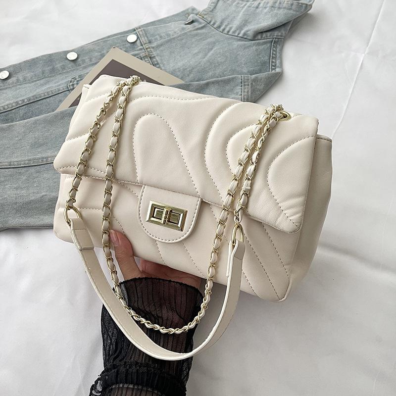 Popular bags New embroidered thread chain bag Delicate lock versatile shoulder messenger bag
