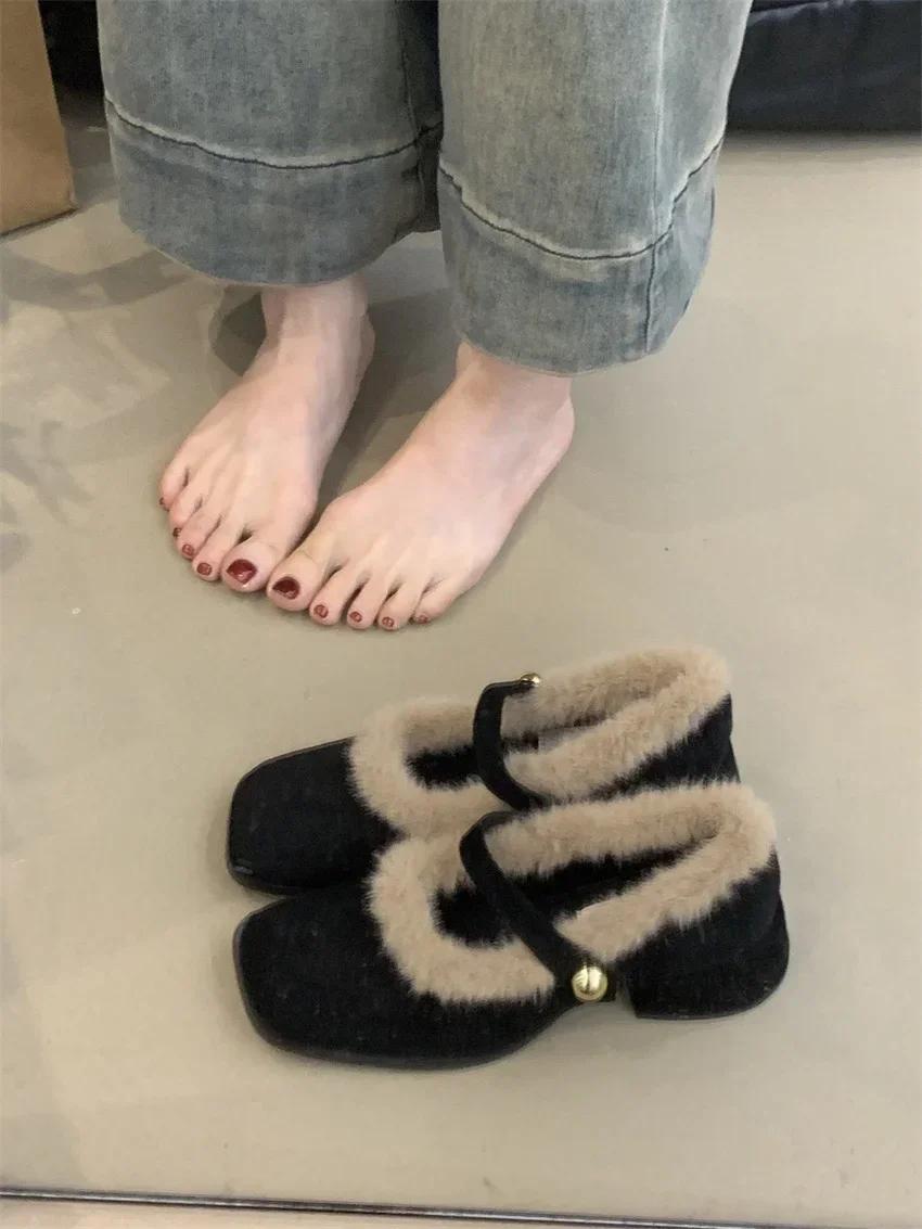 

Туфлі Мері Джейн на грубих підборах, з сумкою на підборах, 2025 Нові, Елегантні, з французьким темпераментом, із замші, з плюшем, ліниві пухнасті туфлі 35