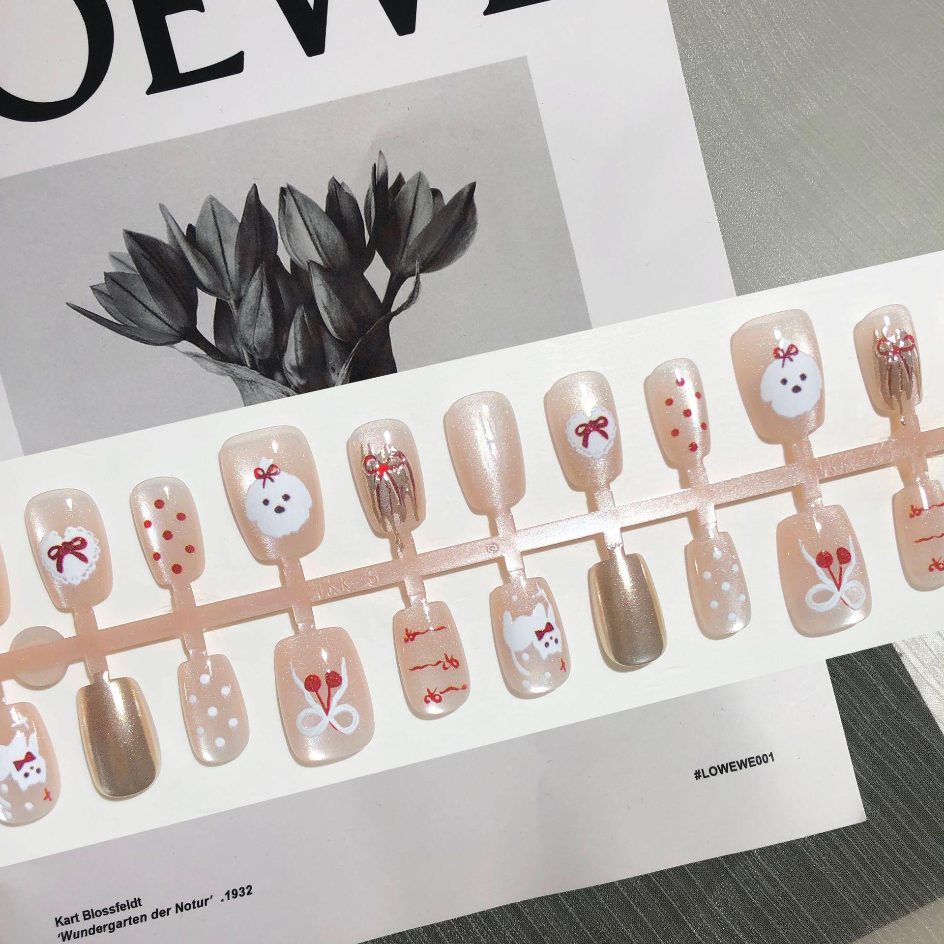 

Милые короткие накладные ногти для питомцев цвета шампанского с эффектом волшебного зеркала и дизайном мультяшного пуделя - 30 штук YM607-S Cute Pet Roll - All S Size