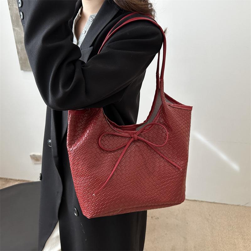 Woven bags women's bags fashion versatile shoulder handbags niche design retro armpit bags
