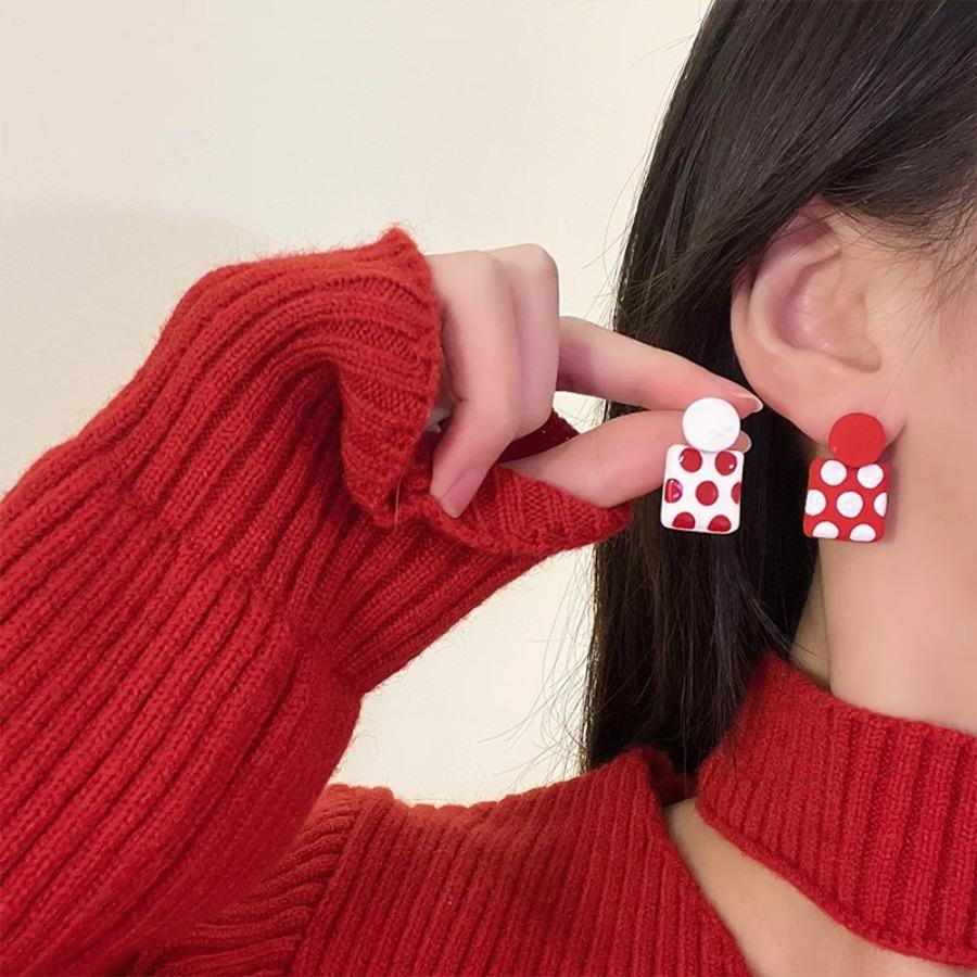 Korean Fashion Retro Cute Geometric Asymmetric Wave Dot Stud Earrings for Women's Trendy Contrast Color Pendant Earrings Gifts
